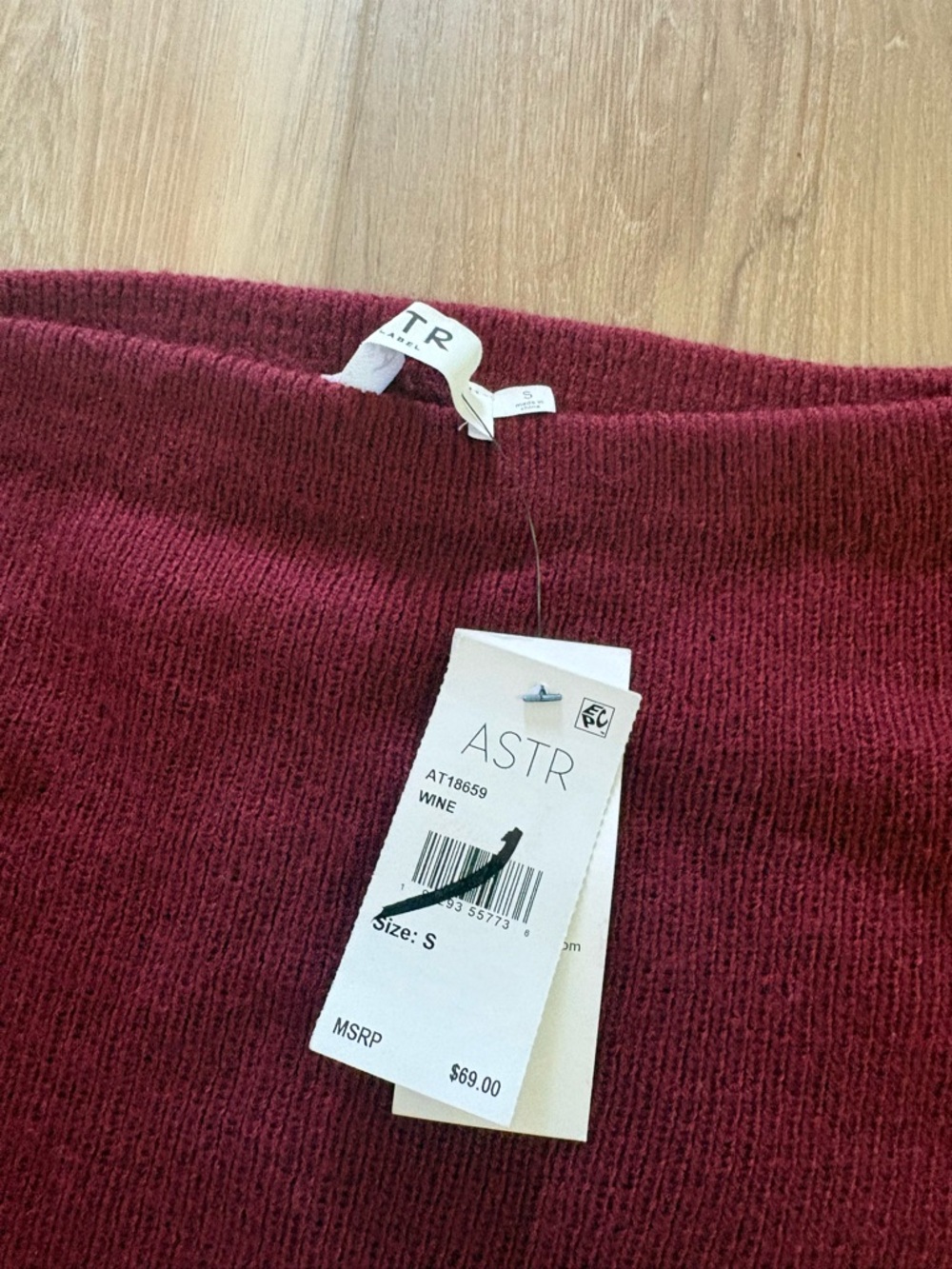 ASTR Off-Shoulder Ribbed Sweater Wine Small - Picture 3 of 5
